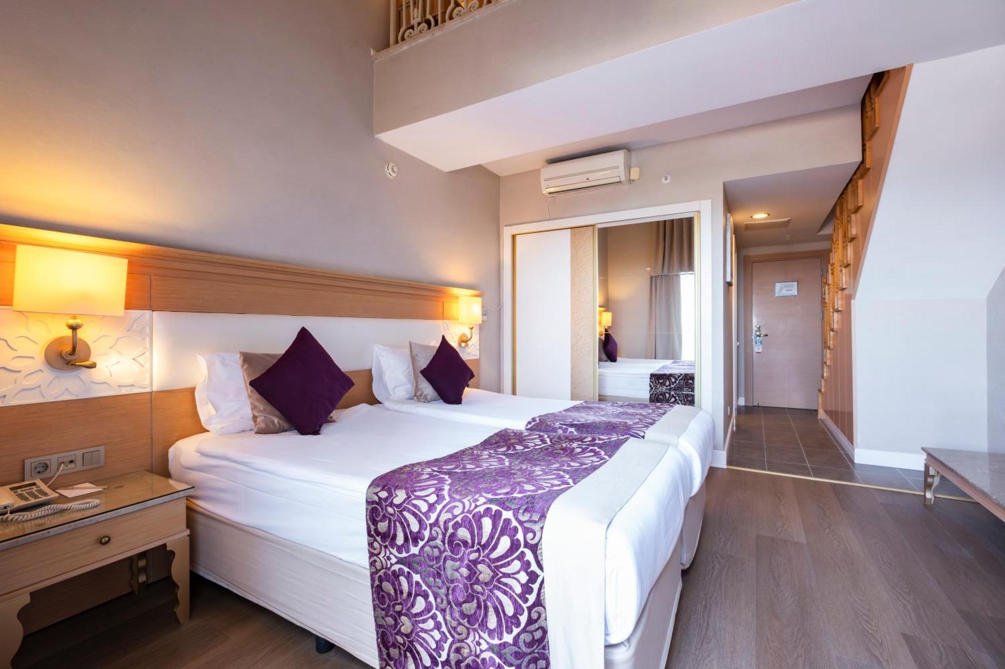 Villa Side Residence Екстериор снимка